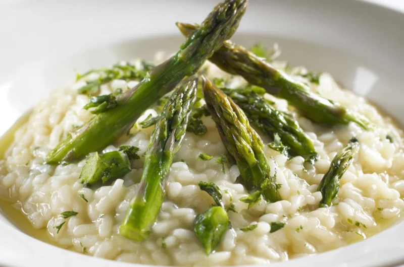Comforting Asparagus Risotto with Fresh Ingredients Recipe